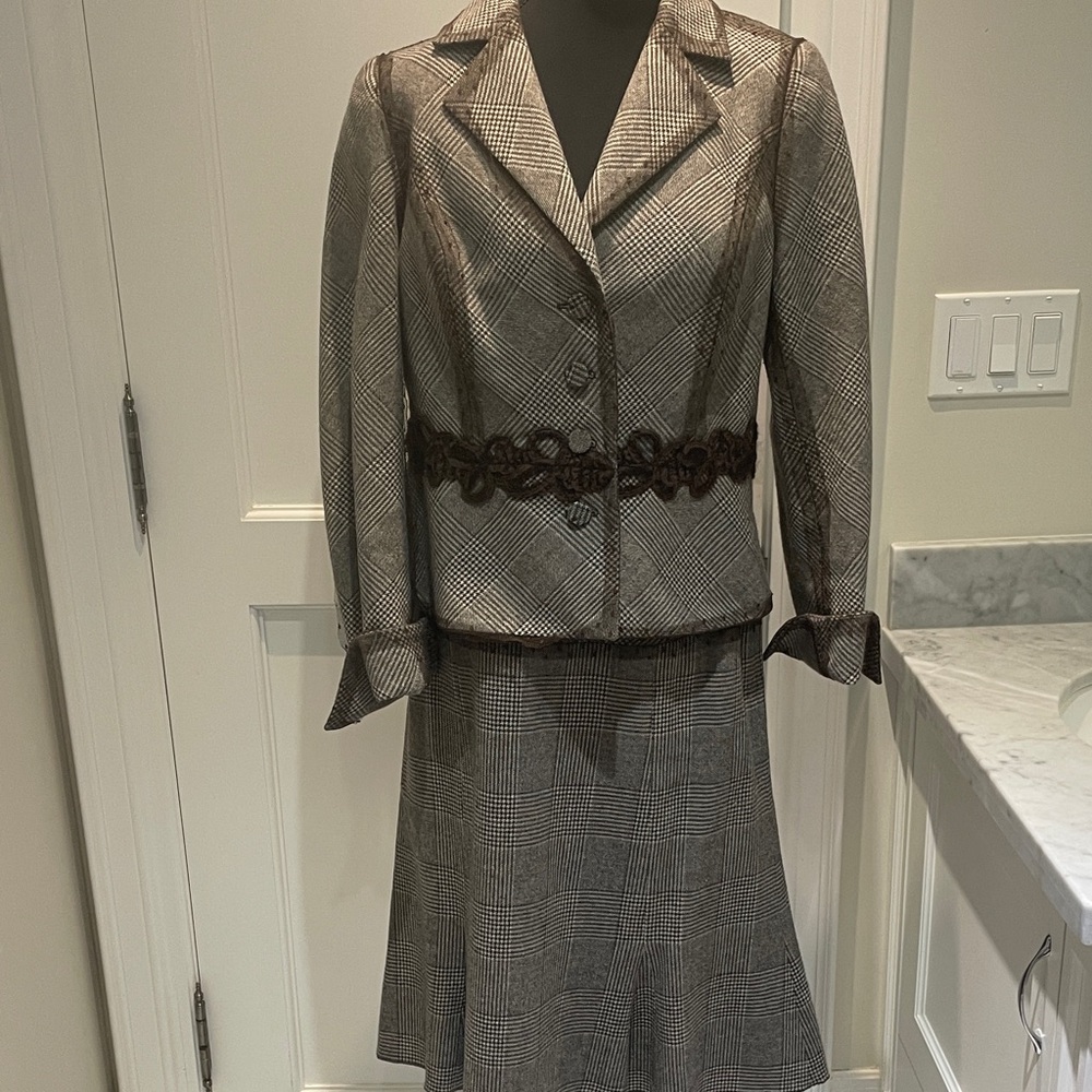 Elegant Plaid Skirt Set